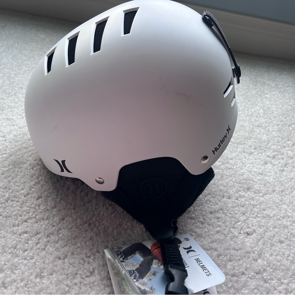 Hurley Matte White Snow Helmet